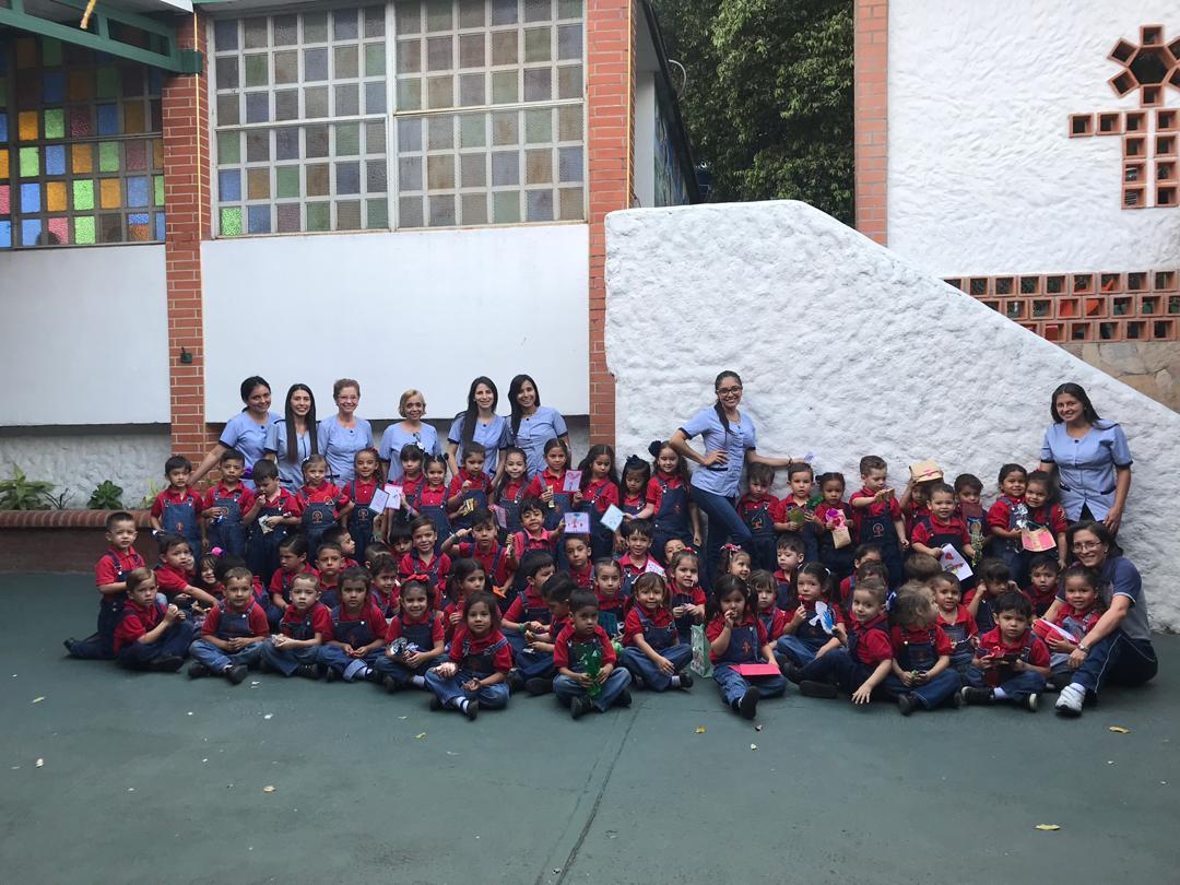 En este momento estás viendo Actividad del día del amor y de la amistad de Educación Inicial.
